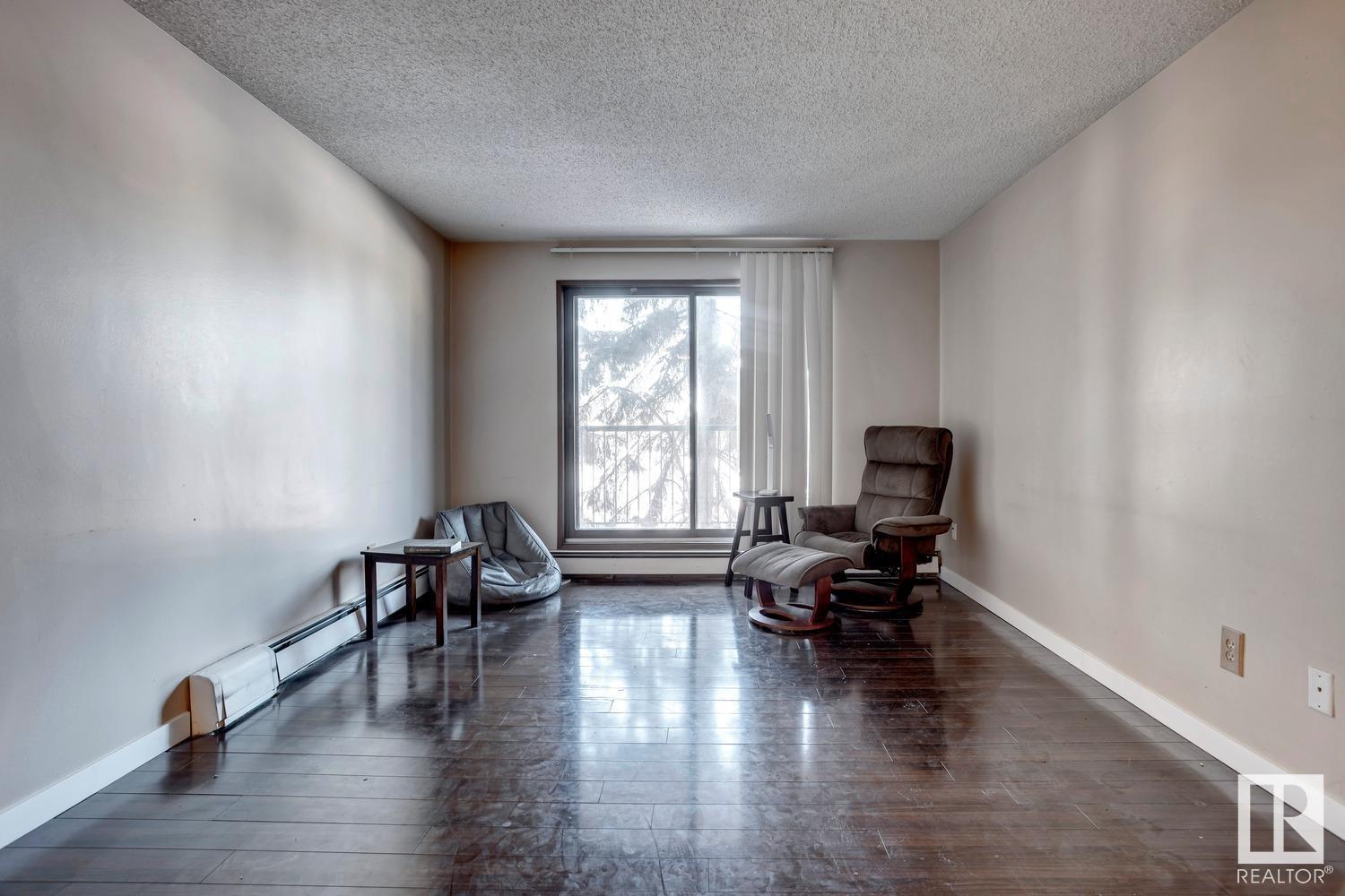 Photo 10 of 302 11115 74 St Nw, Edmonton AB