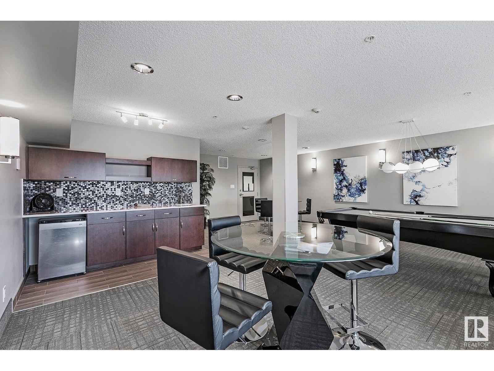 Photo 16 of 104 4008 Savaryn Dr Sw, Edmonton AB