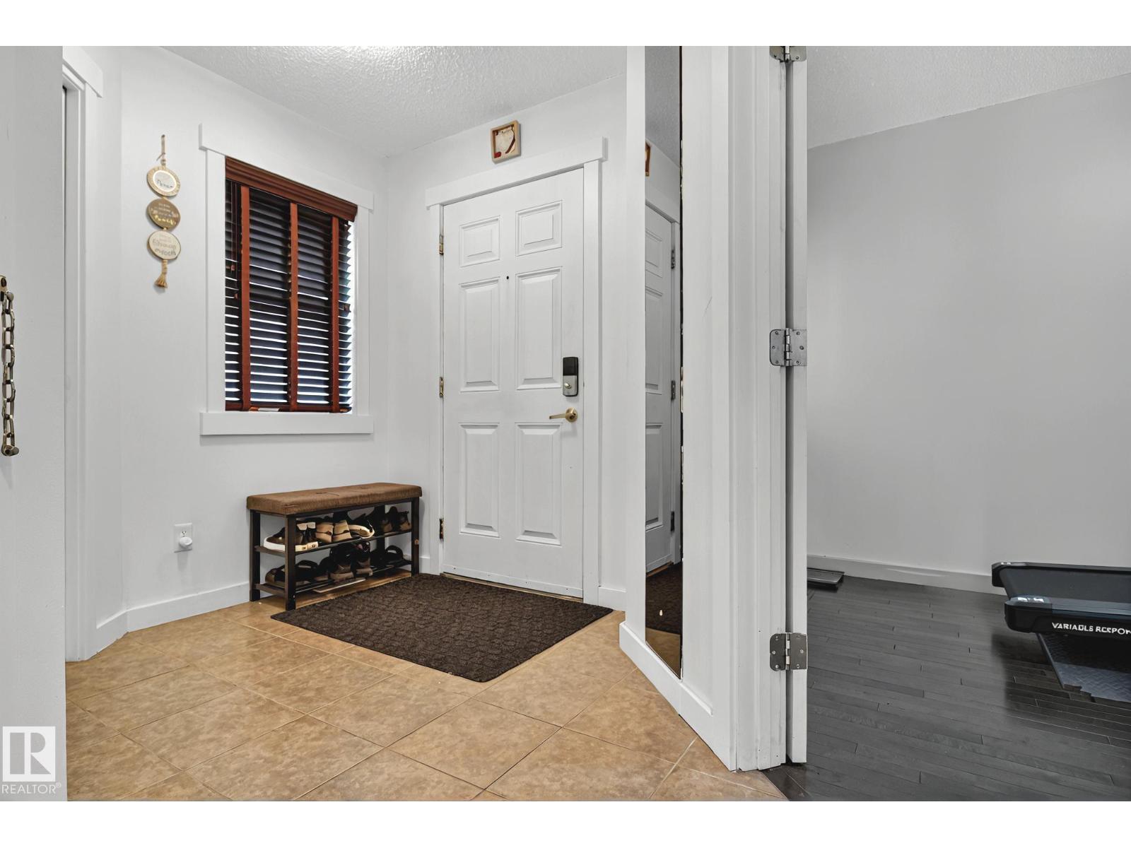 Photo 13 of 224 54 St Sw, Edmonton AB