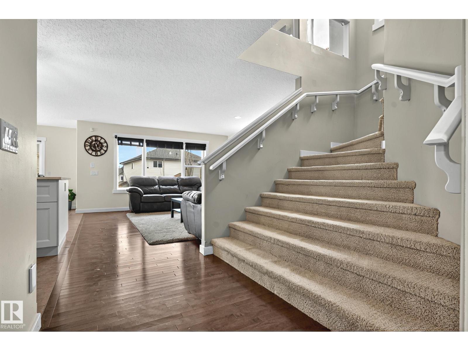 Photo 5 of 224 54 St Sw, Edmonton AB