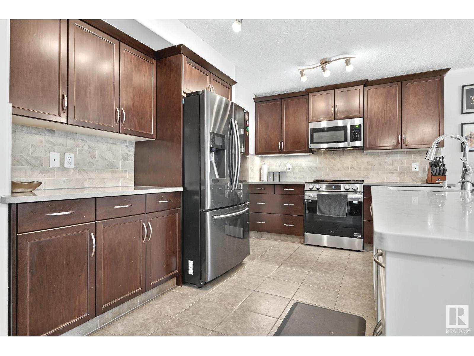 Photo 3 of 224 54 St Sw, Edmonton AB
