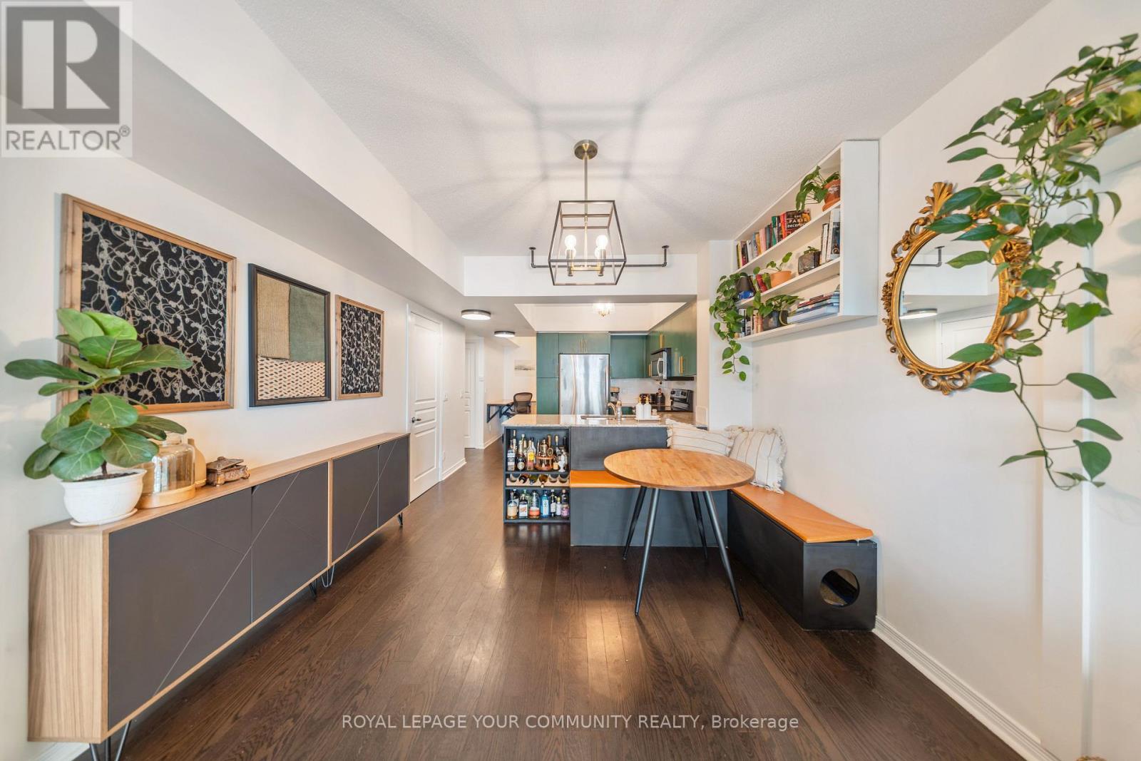 Photo 3 of 2101 15 Legion Road, Toronto ON