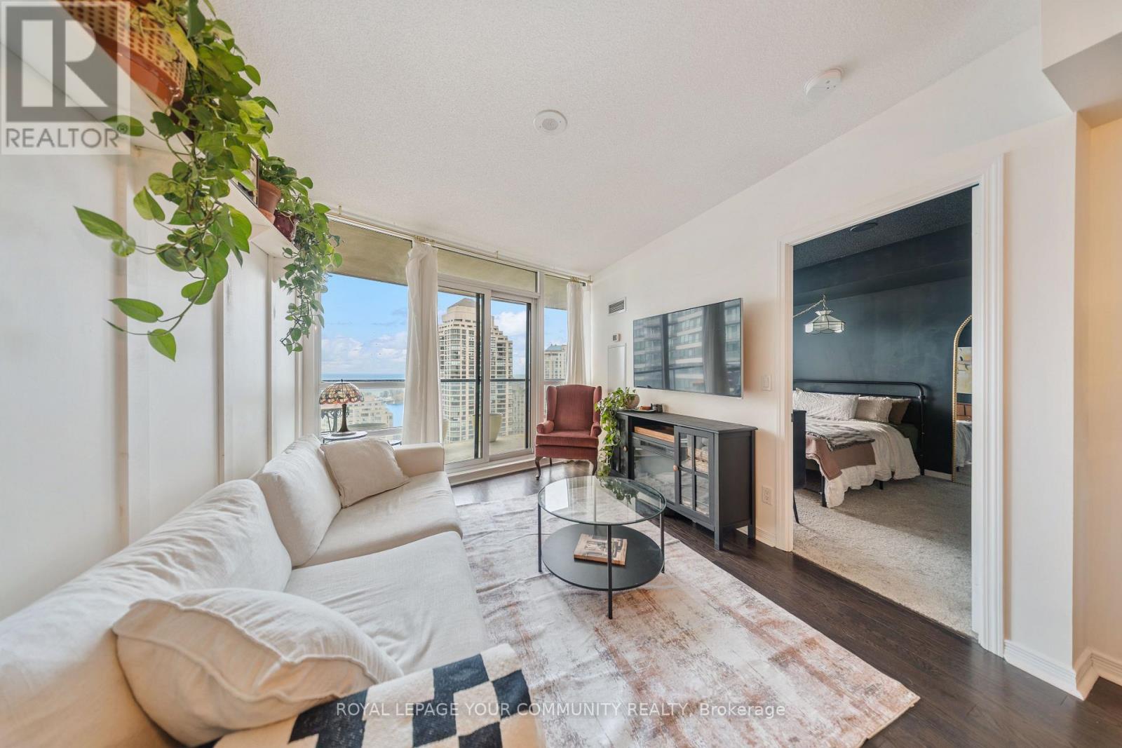 Photo 5 of 2101 15 Legion Road, Toronto ON