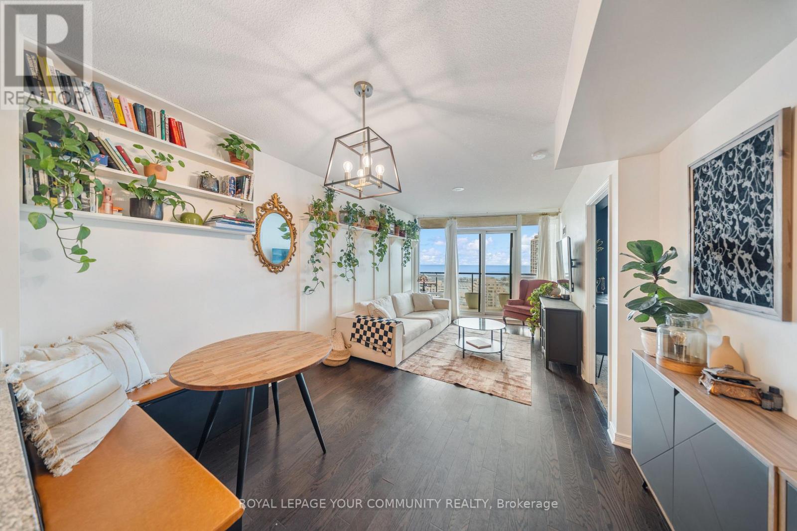 Photo 13 of 2101 15 Legion Road, Toronto ON