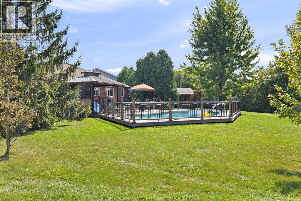Photo 39 of 113 Beach Court, Stoney Point ON