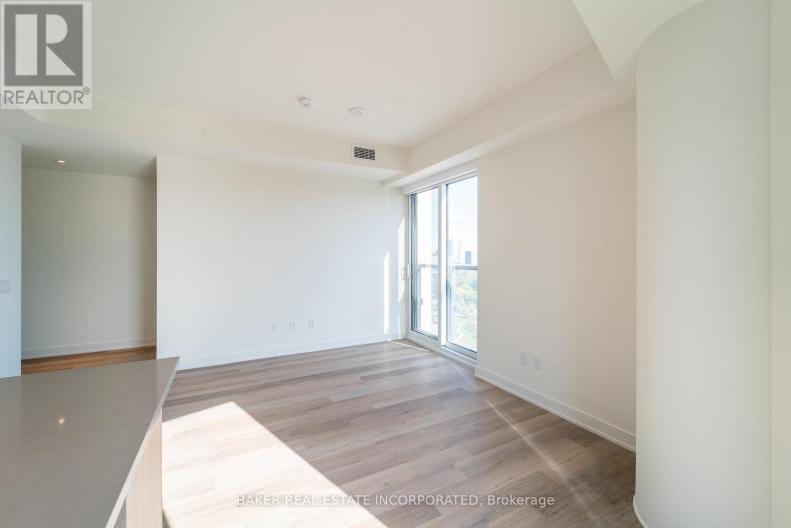 Photo 4 of 1409 181 Mill Street, Toronto ON