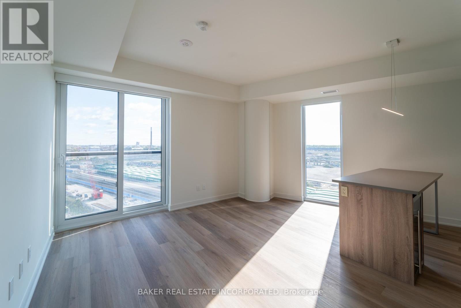 Photo 5 of 1409 181 Mill Street, Toronto ON