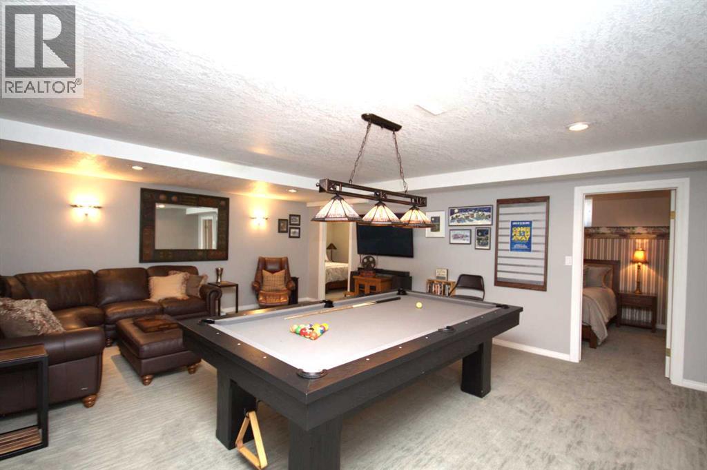 Photo 17 of 9655 Wedgewood Drive South, Wedgewood AB