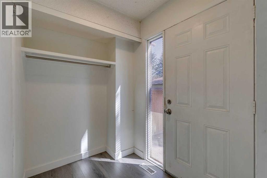 Single Family House for Sale in    Avenue SE Penbrooke Meadows Calgary 