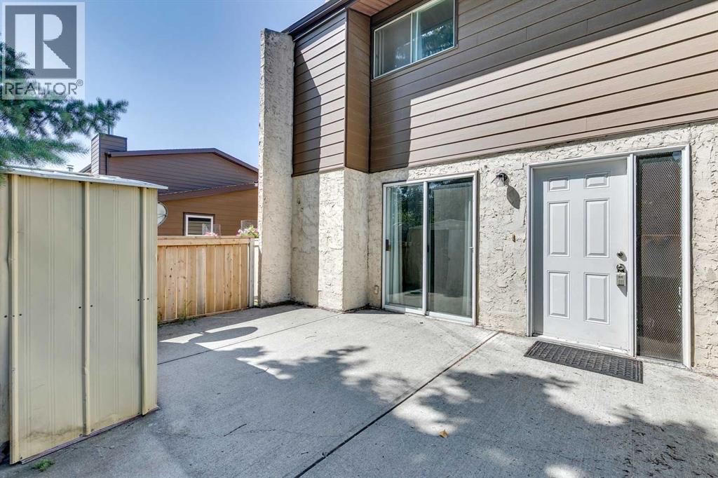 Single Family House for Sale in    Avenue SE Penbrooke Meadows Calgary 