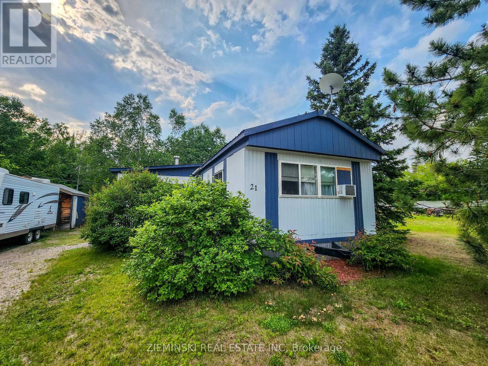 Photo 27 of 21 8885 11 Highway, Iroquois Falls ON
