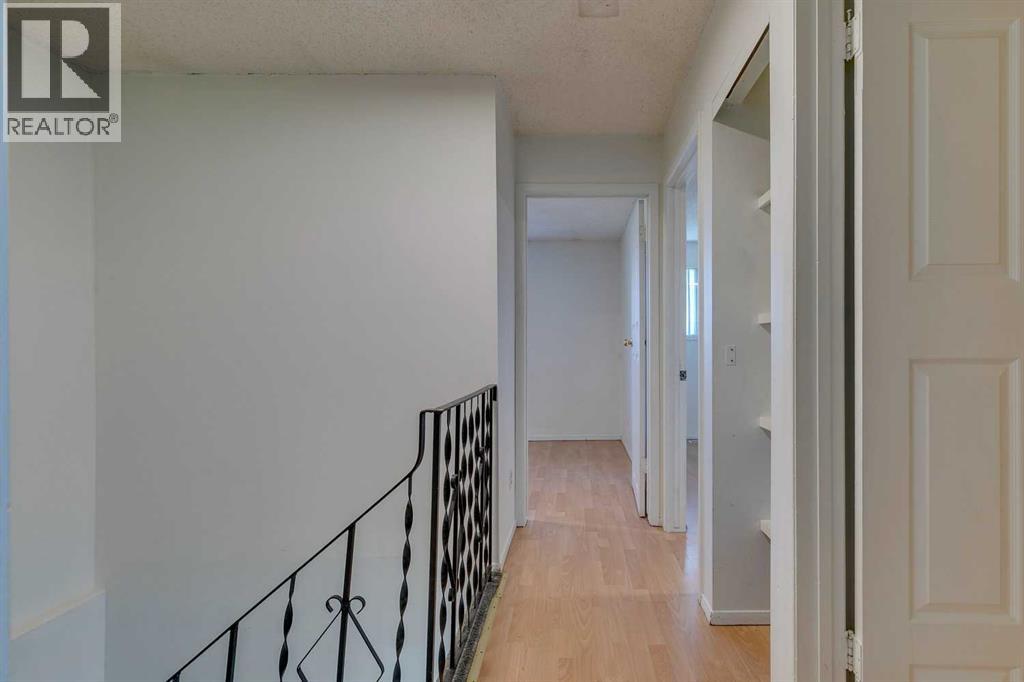 Single Family House for Sale in    Avenue SE Penbrooke Meadows Calgary 