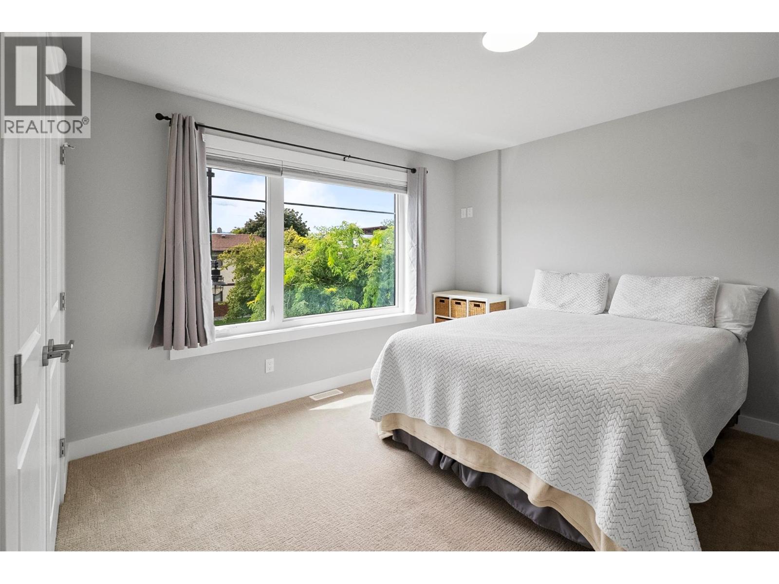  1292 Ethel Street, Kelowna