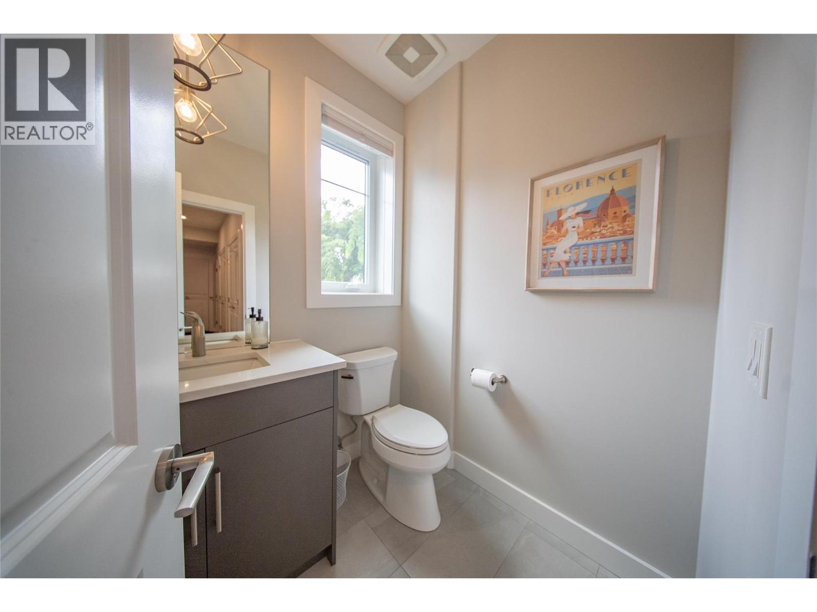  1292 Ethel Street, Kelowna