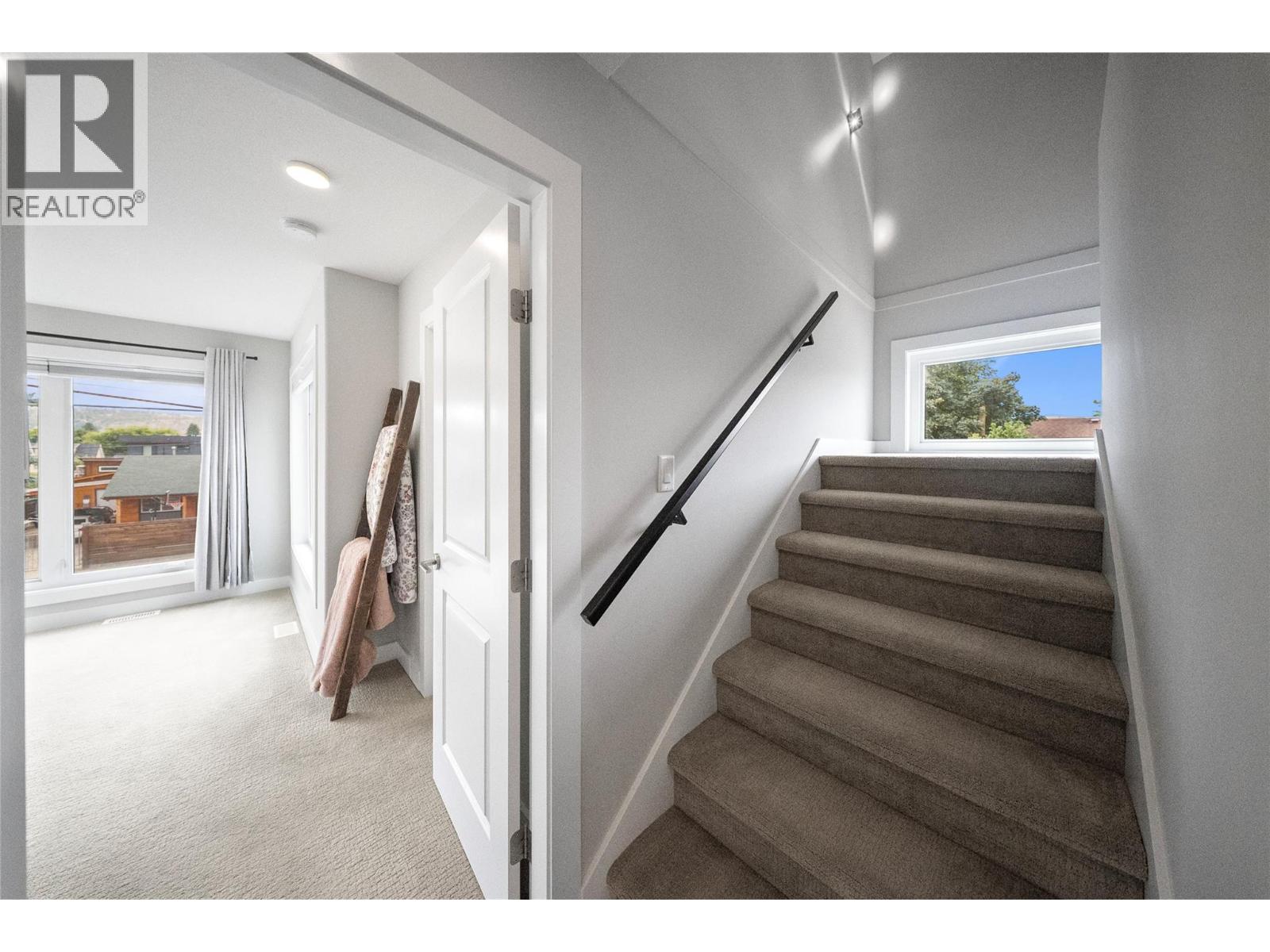  1292 Ethel Street, Kelowna