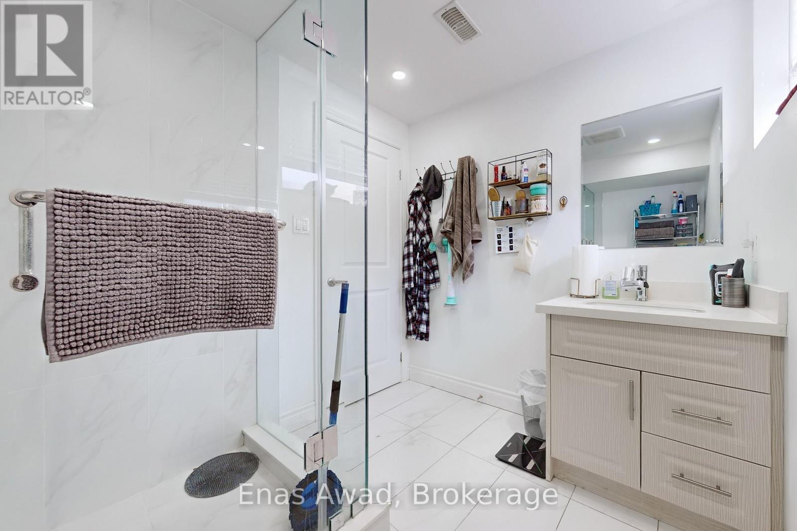 Photo 43 of 1829 Emberton Way, Innisfil ON