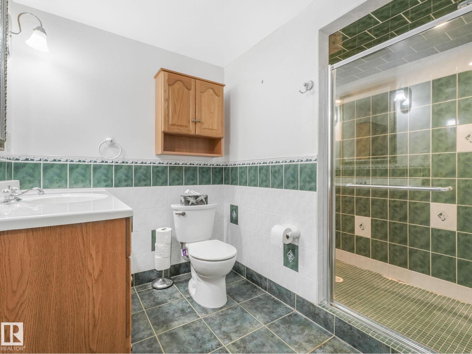 Photo 71 of 16836 96 Av Nw, Edmonton AB