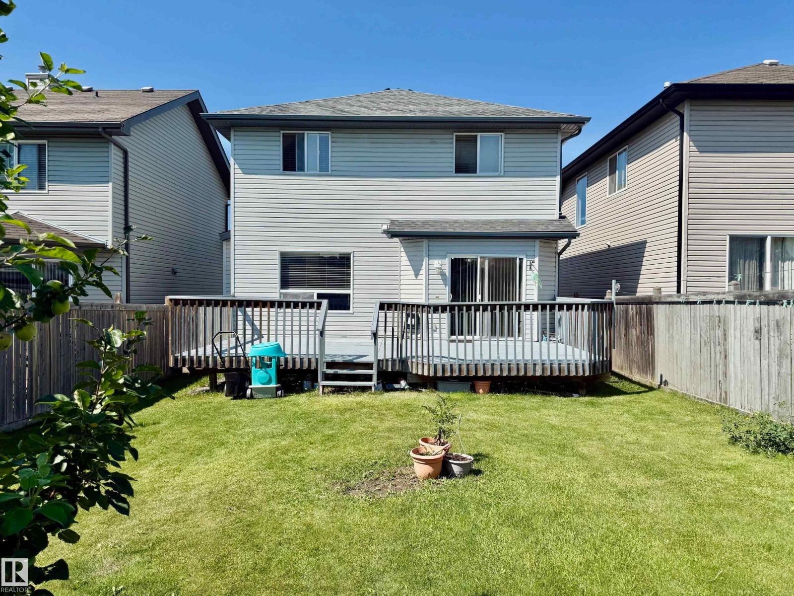 Photo 2 of 3311 21 St Nw, Edmonton AB