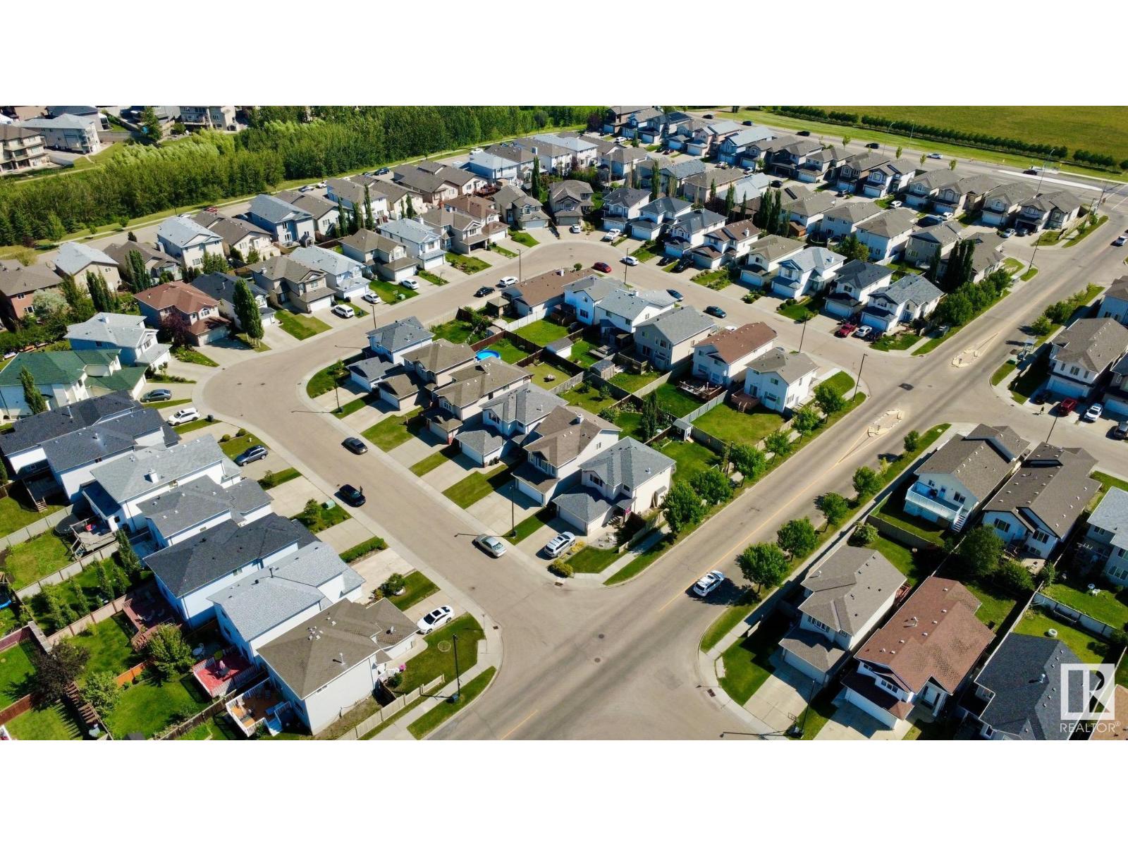 Photo 10 of 3311 21 St Nw, Edmonton AB
