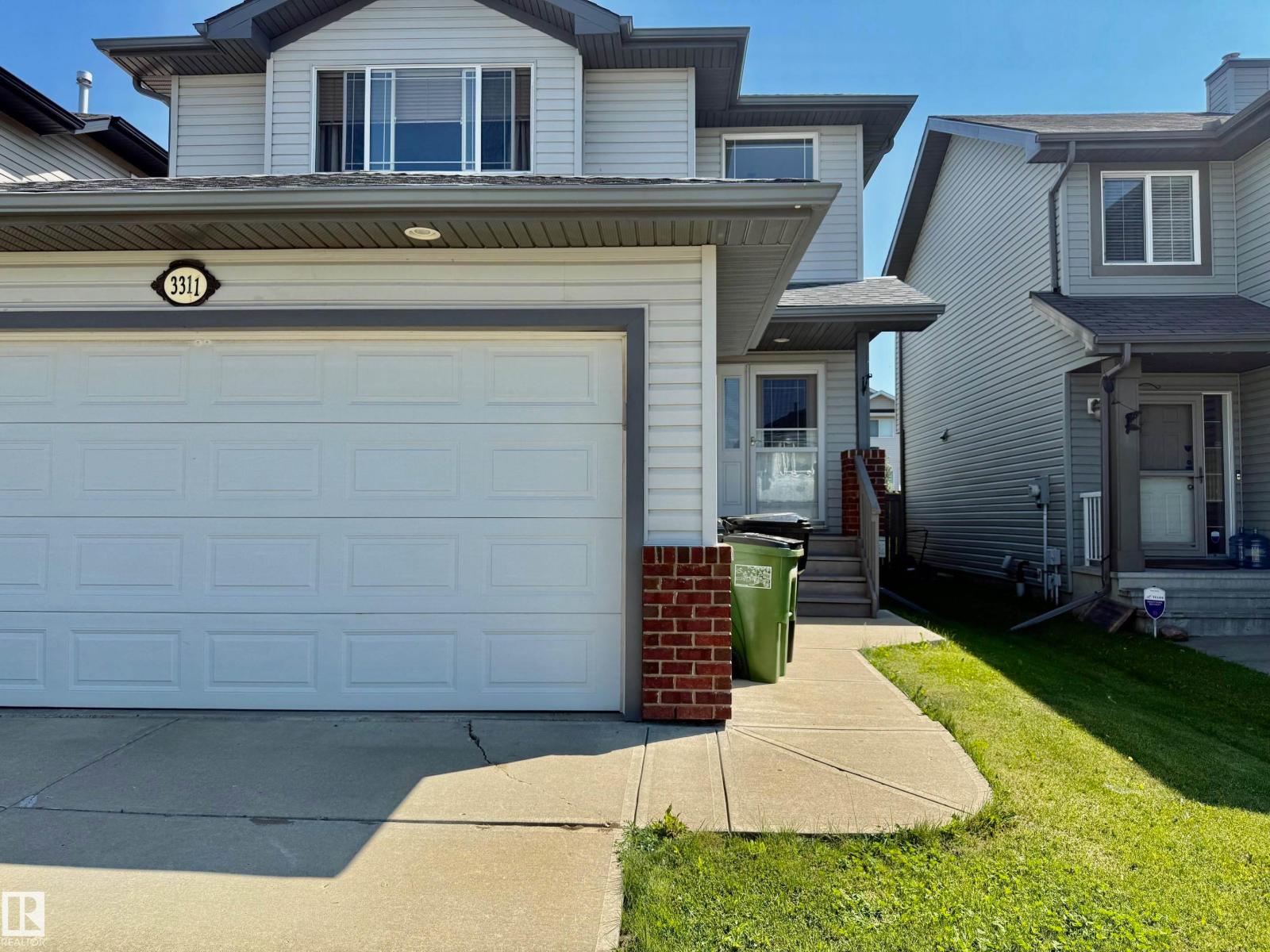 Photo 18 of 3311 21 St Nw, Edmonton AB