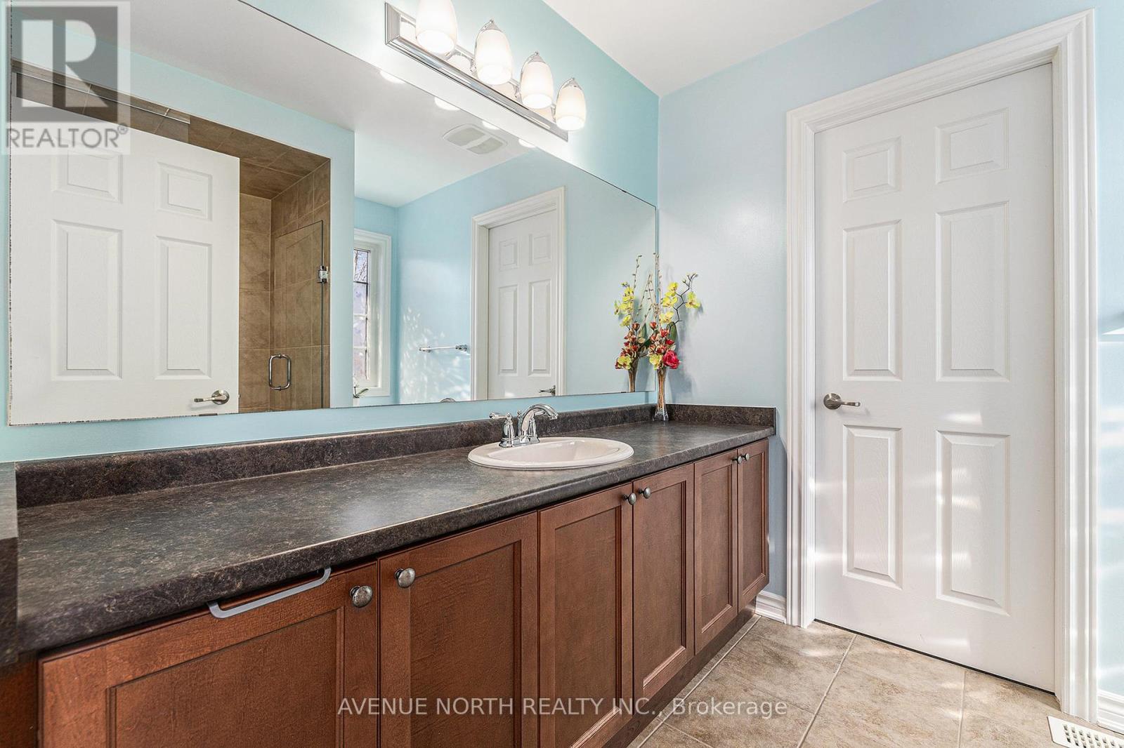 Photo 2 of 30 Solaris Drive, Ottawa ON