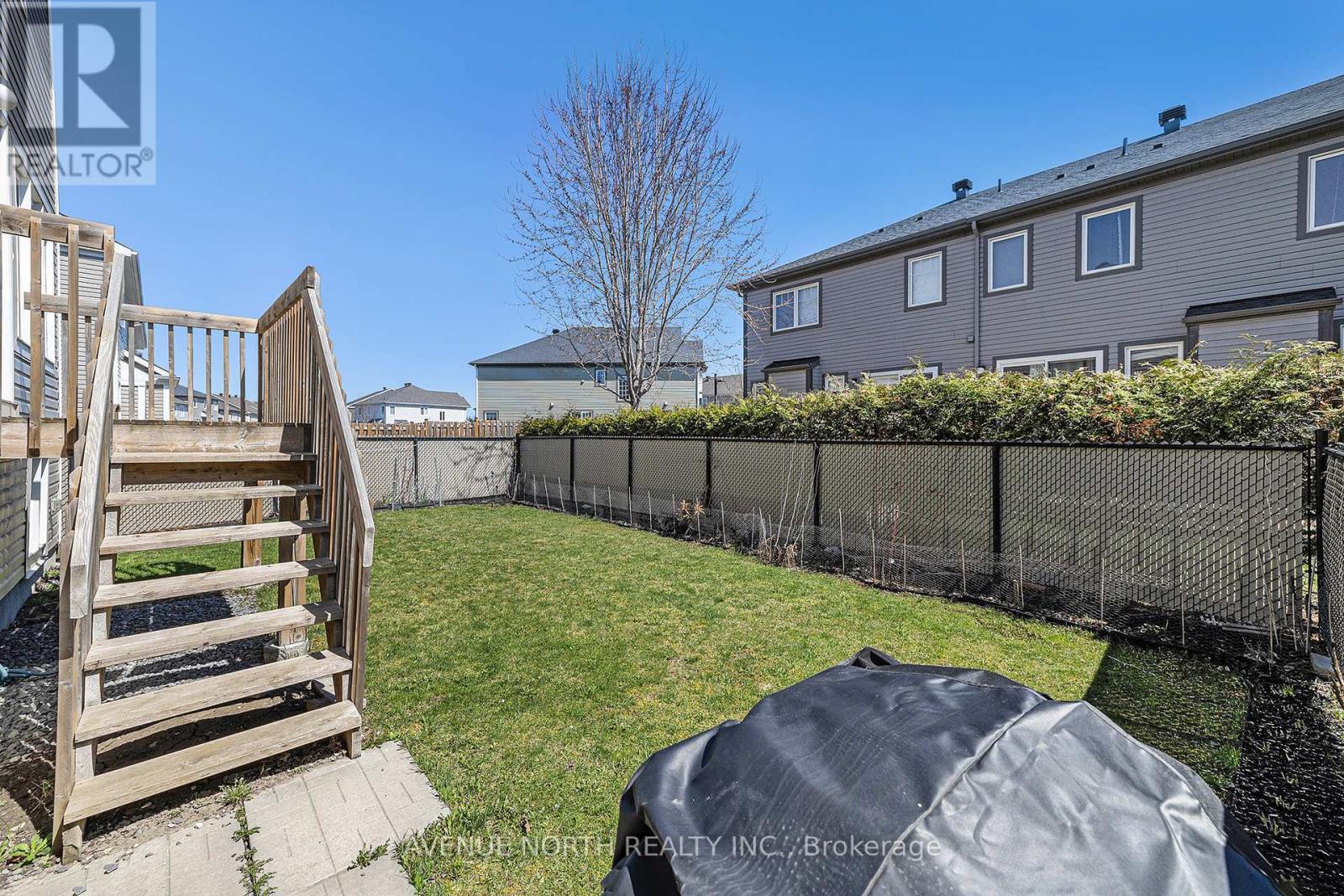 Photo 3 of 30 Solaris Drive, Ottawa ON