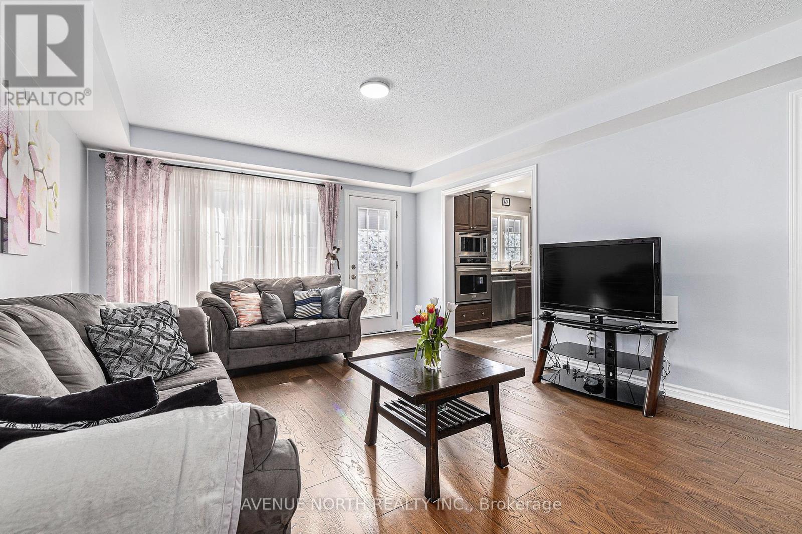 Photo 24 of 30 Solaris Drive, Ottawa ON