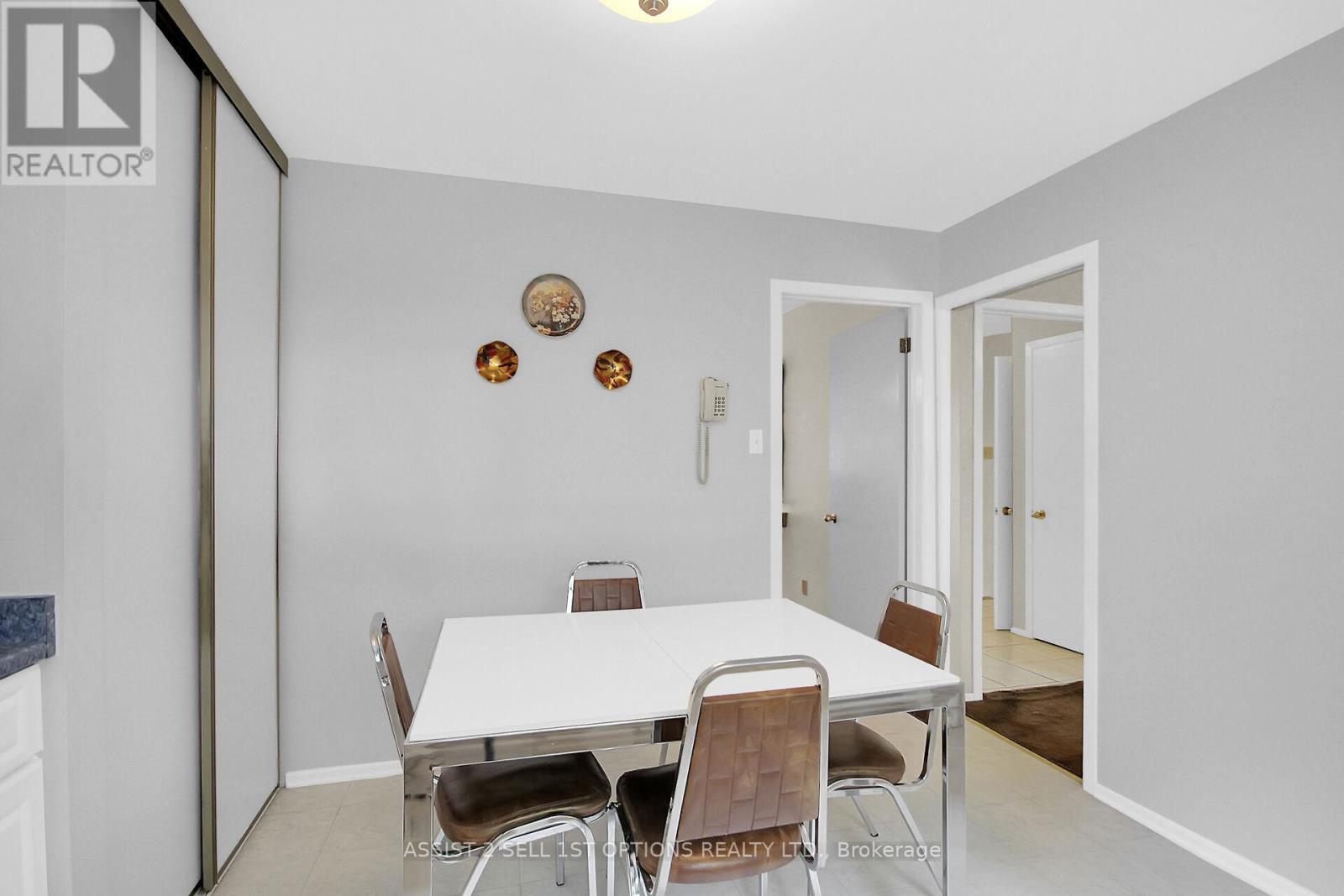 Photo 29 of 38 Ardell Grove, Ottawa ON