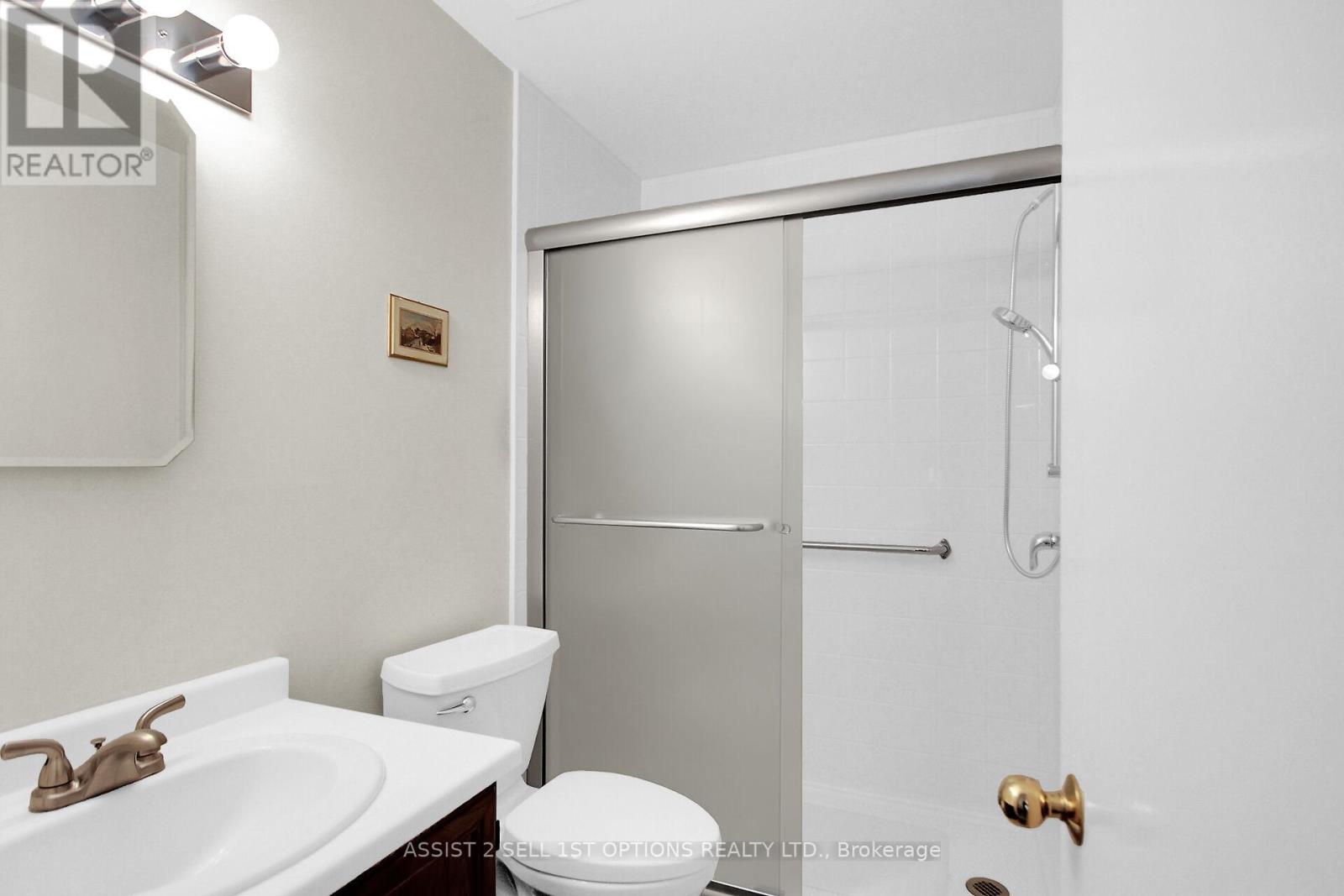 Photo 3 of 38 Ardell Grove, Ottawa ON