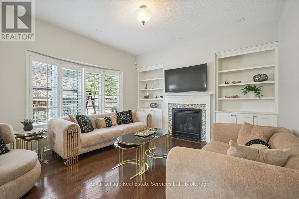 Photo 13 of 4737 Deforest Crescent, Burlington ON