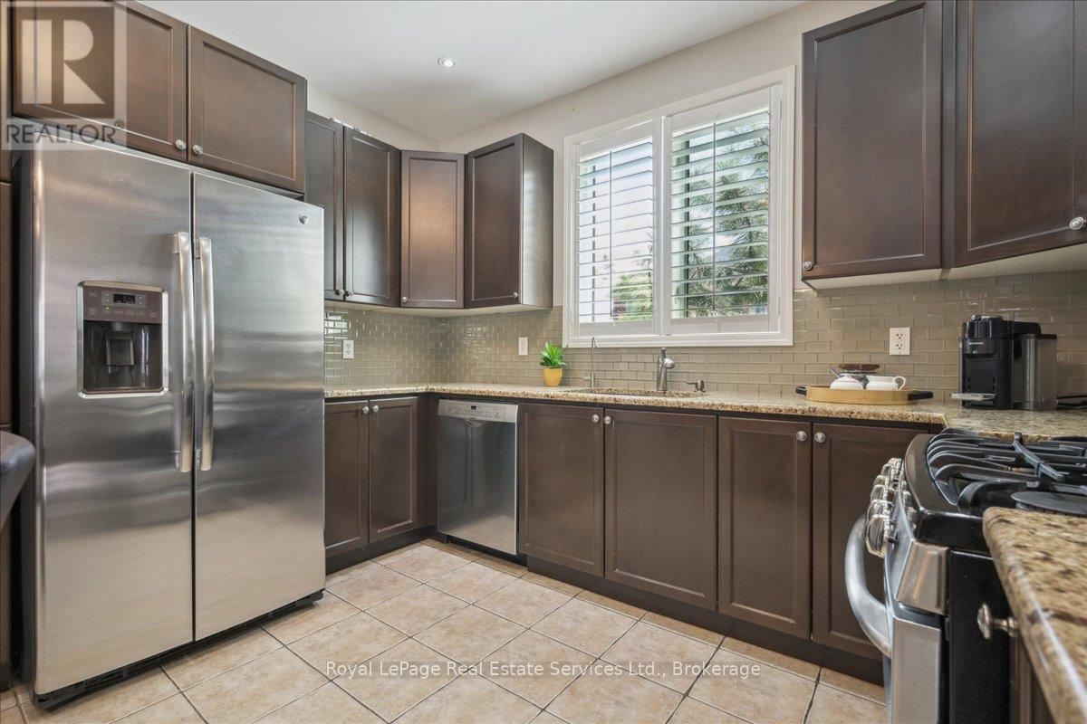 Photo 19 of 4737 Deforest Crescent, Burlington ON