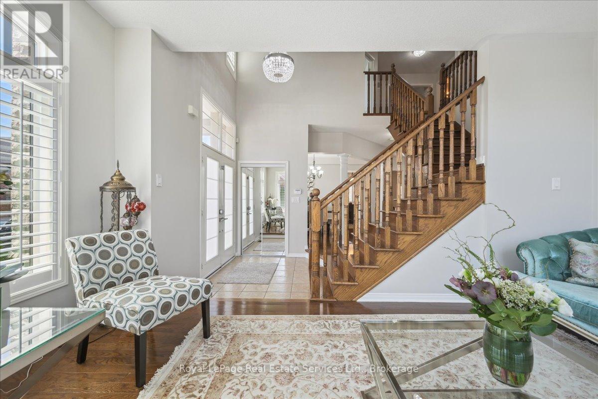 Photo 6 of 4737 Deforest Crescent, Burlington ON