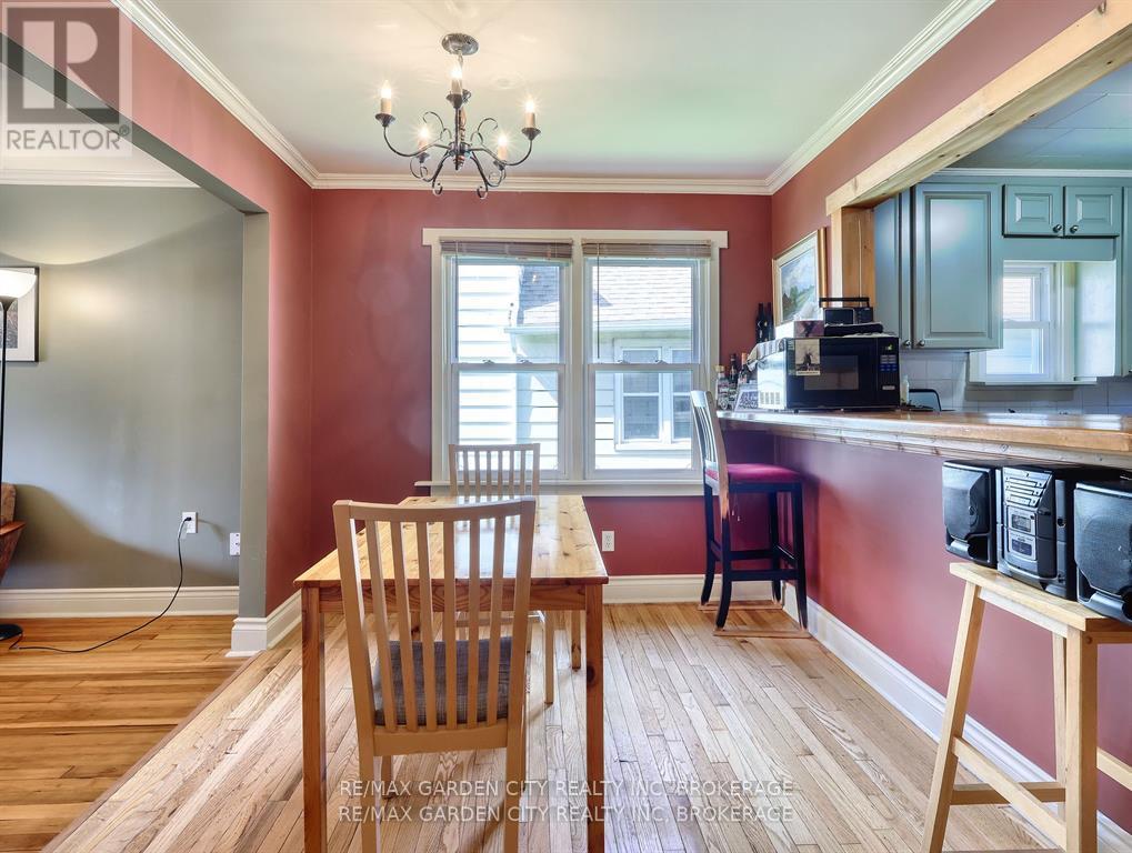 Photo 15 of 4395 Ontario Street, Lincoln ON