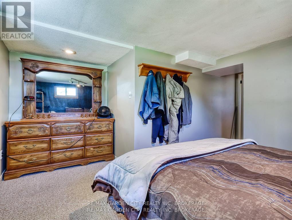 Photo 28 of 4395 Ontario Street, Lincoln ON