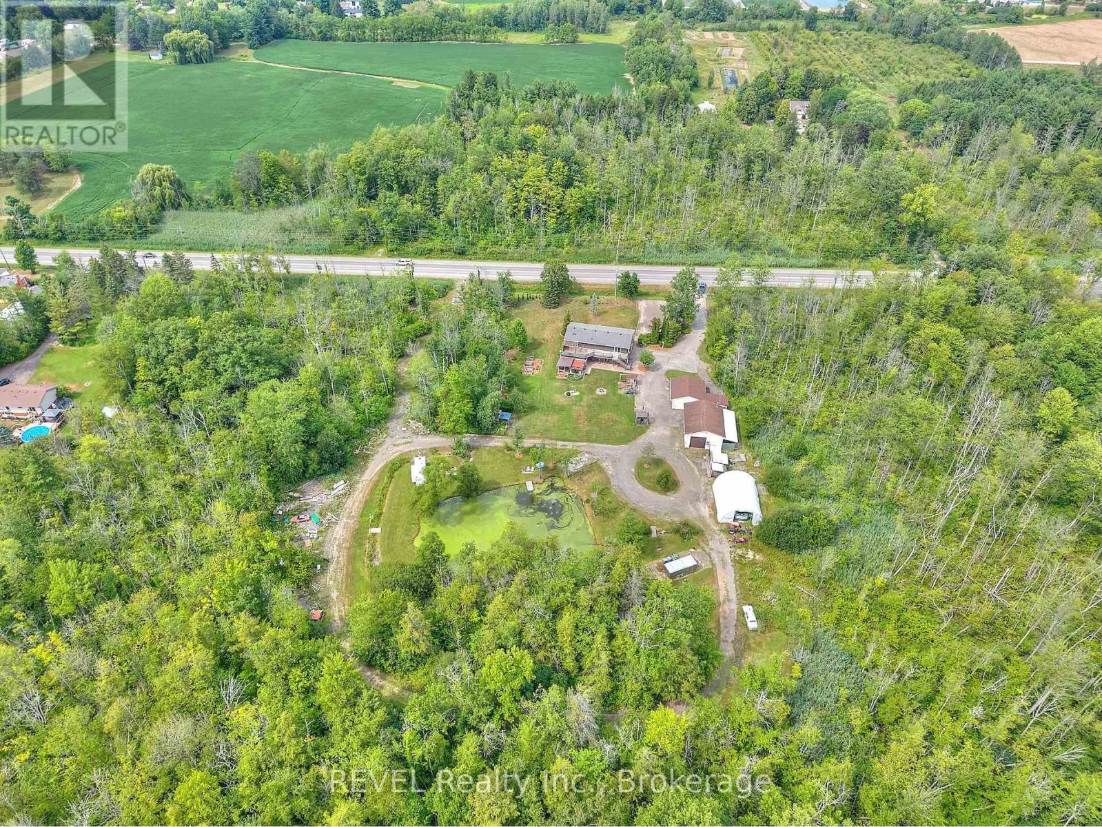Photo 16 of 740 Highway 20, Pelham ON