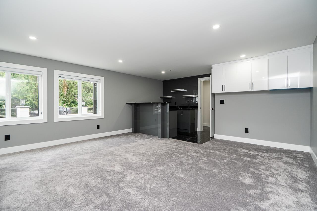 Photo 31 of 20099 45 Avenue, Langley BC
