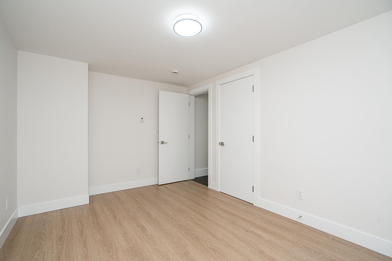 Photo 39 of 20099 45 Avenue, Langley BC