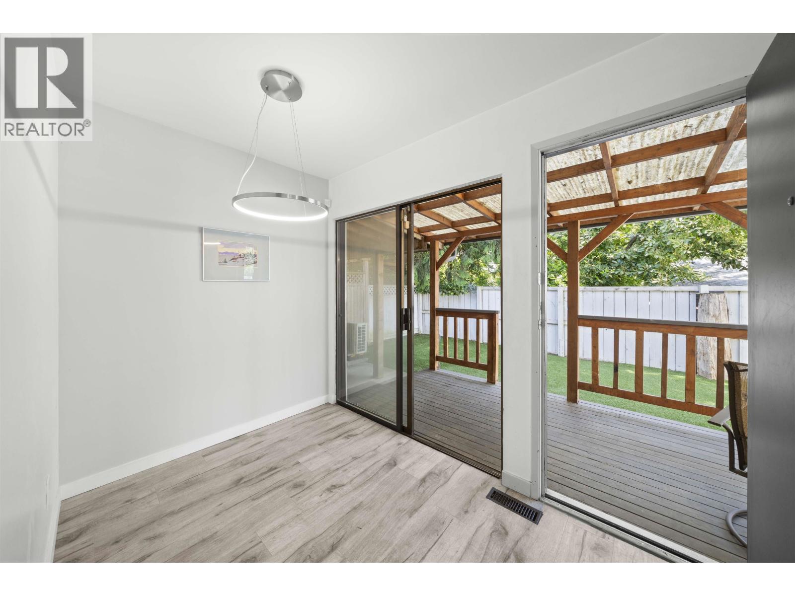 Photo 28 of 8 12123 222 Street, Maple Ridge BC