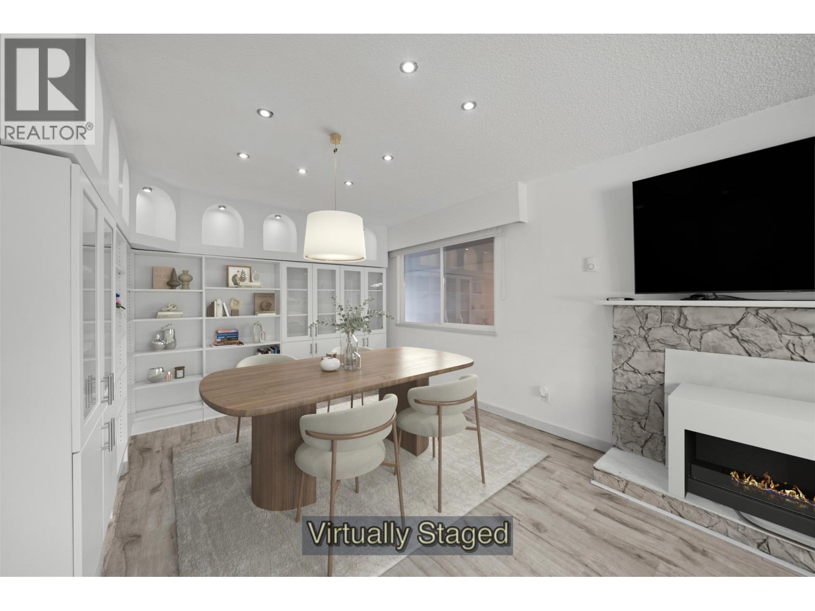 Photo 27 of 8 12123 222 Street, Maple Ridge BC