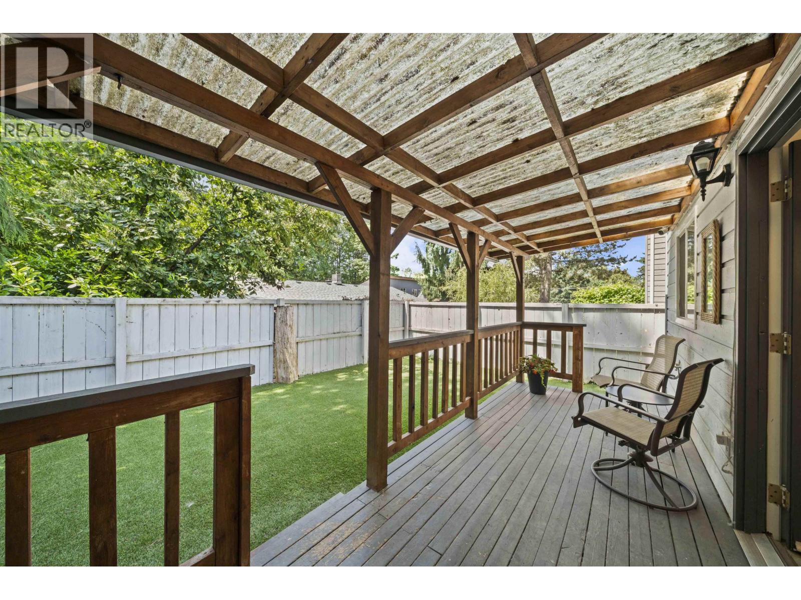 Photo 39 of 8 12123 222 Street, Maple Ridge BC