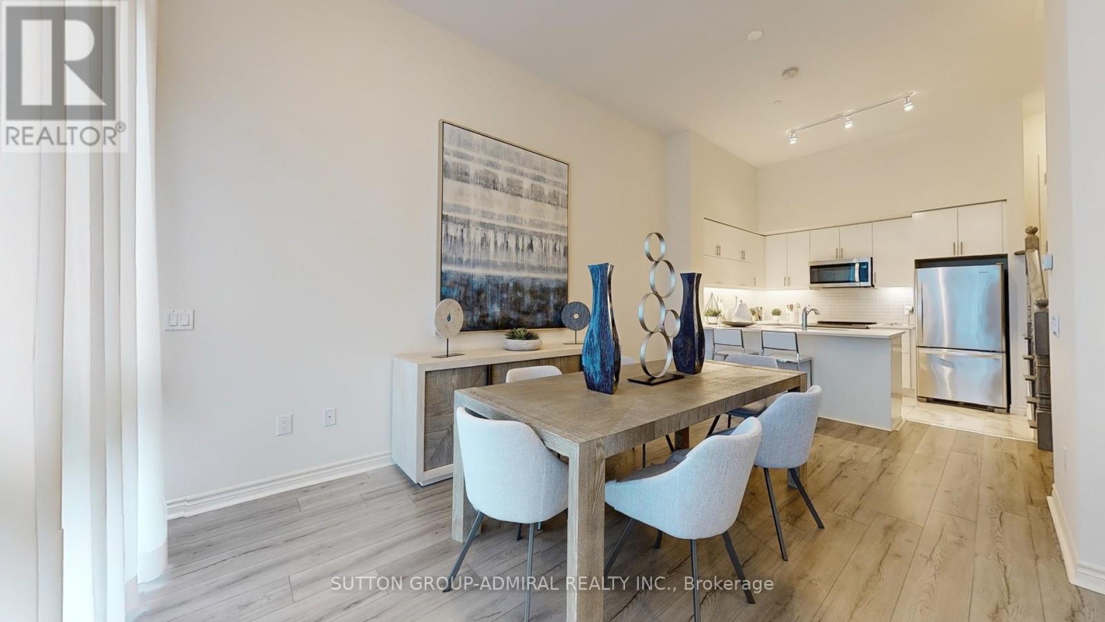 Photo 1 of Th 101 39 Annie Craig Drive, Toronto ON