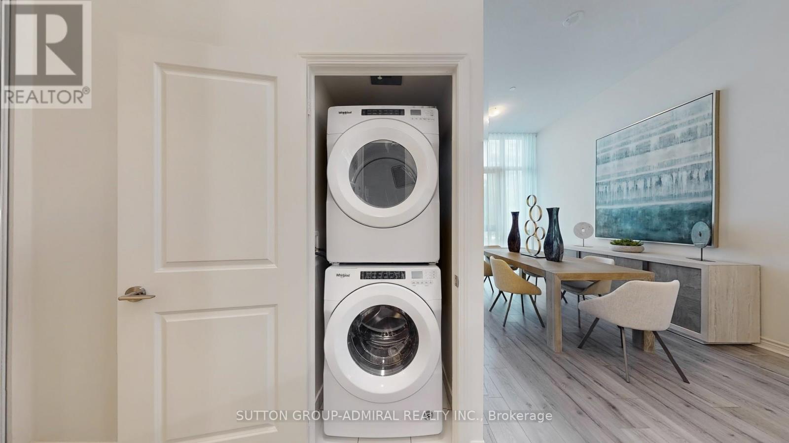 Photo 14 of Th 101 39 Annie Craig Drive, Toronto ON