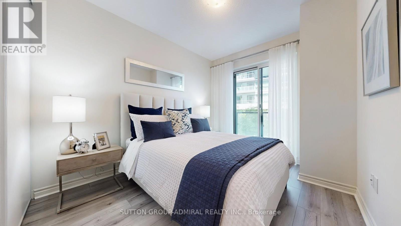 Photo 28 of Th 101 39 Annie Craig Drive, Toronto ON