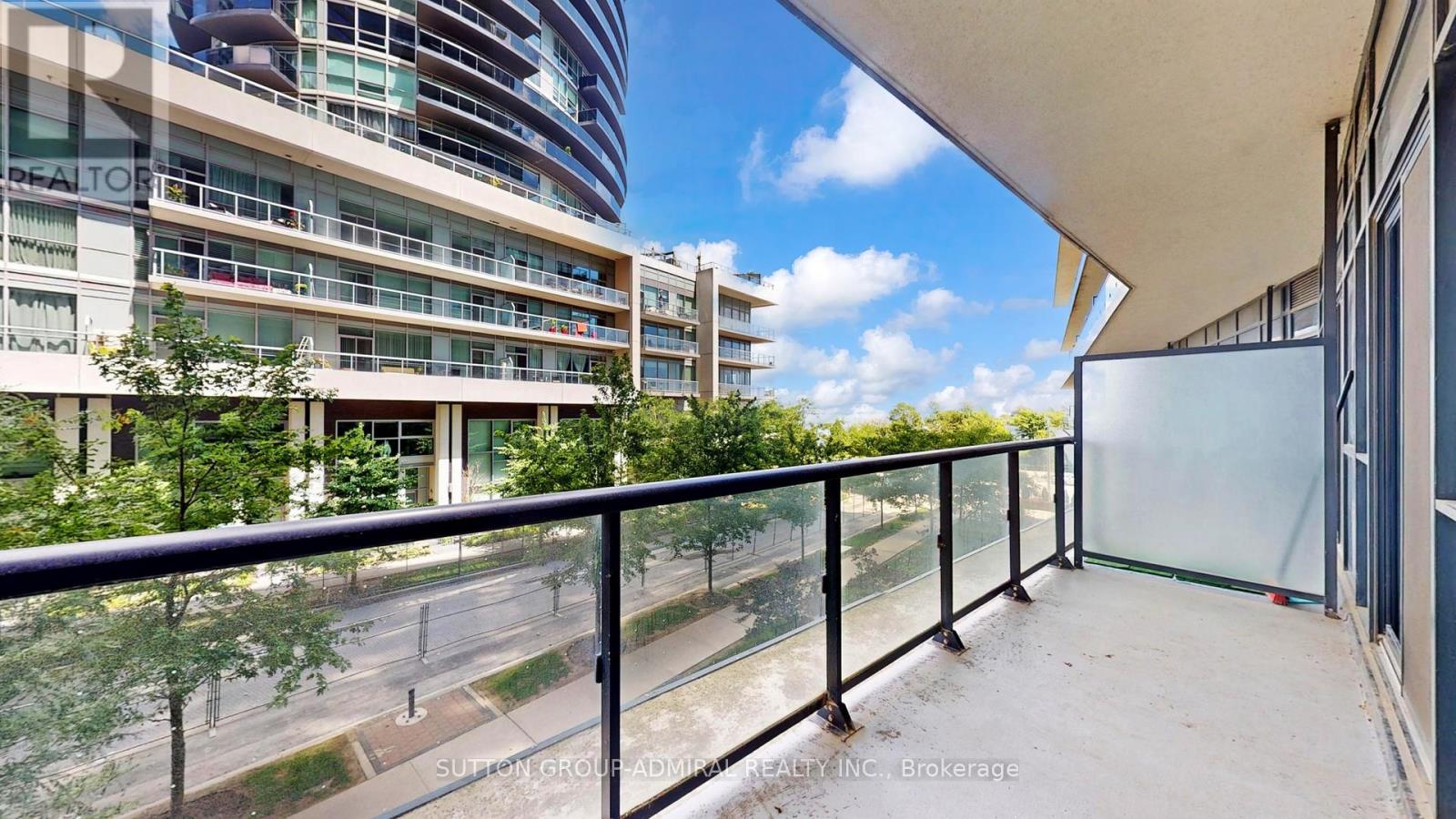 Photo 35 of Th 101 39 Annie Craig Drive, Toronto ON