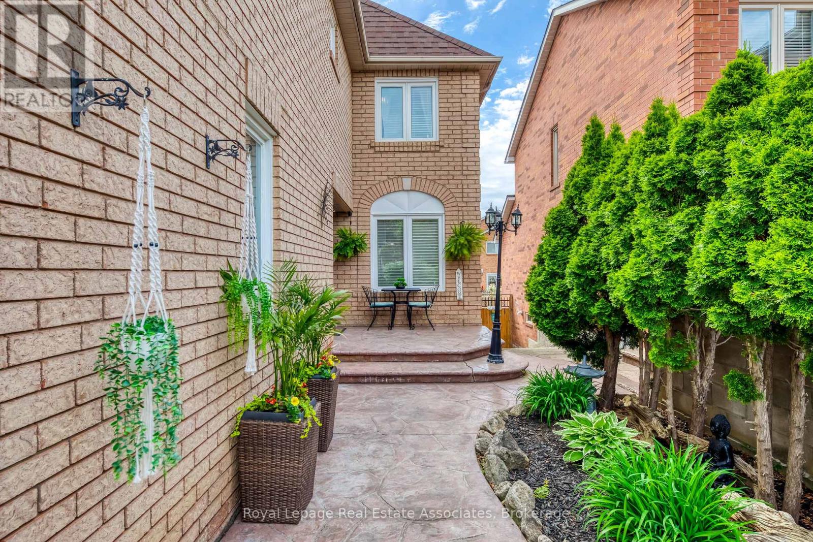 Photo 33 of 516 Ravenstone Court, Mississauga ON