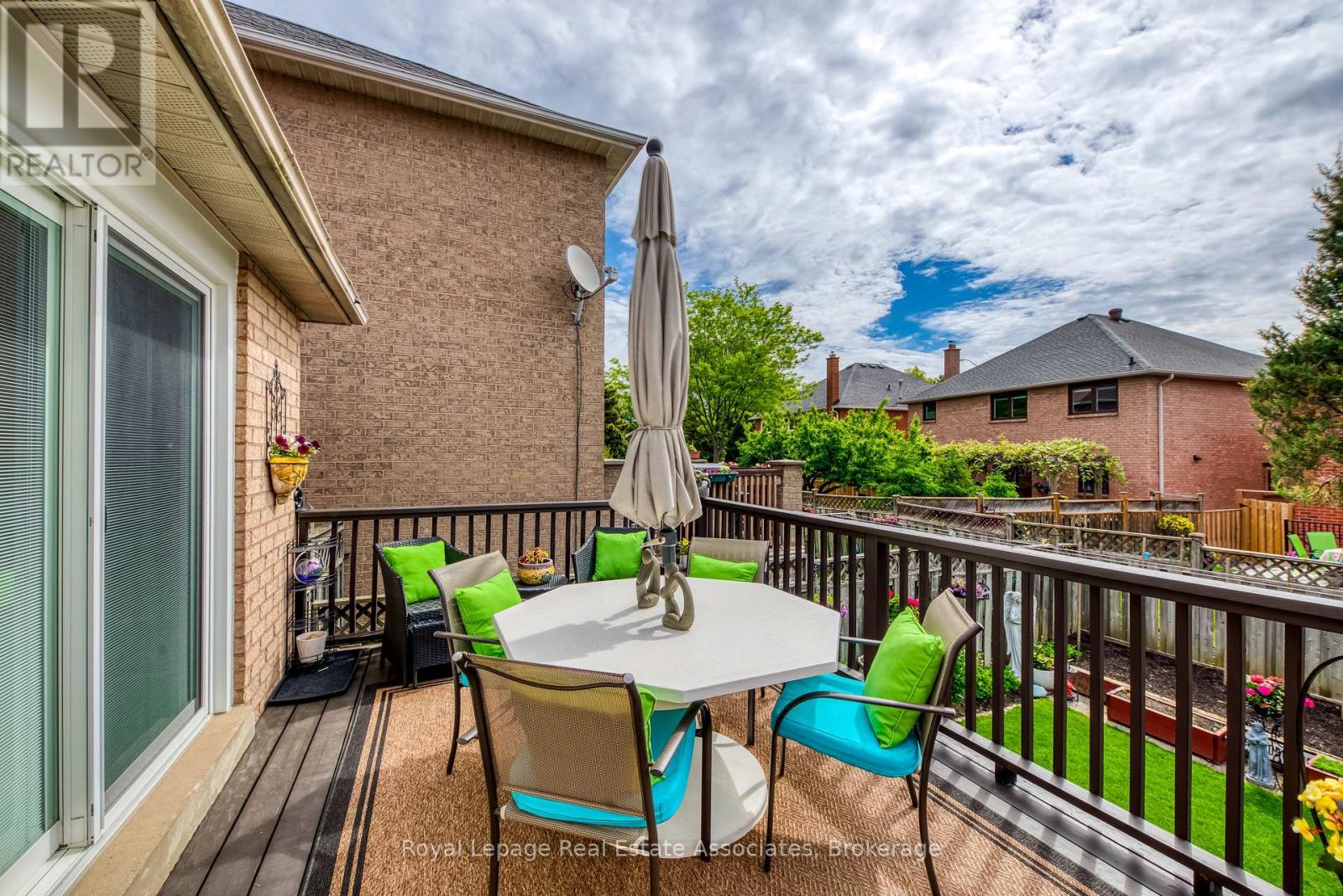 Photo 25 of 516 Ravenstone Court, Mississauga ON
