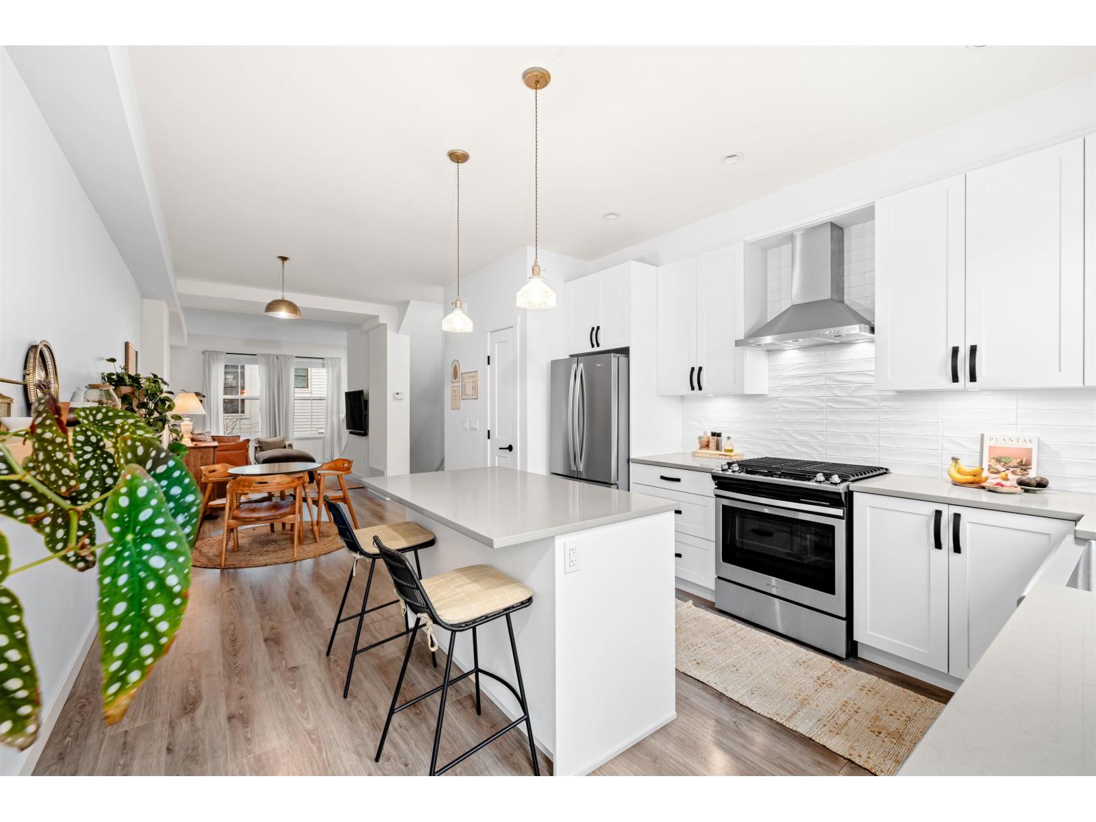 Photo 6 of 22 5945 176 A Street, Surrey BC