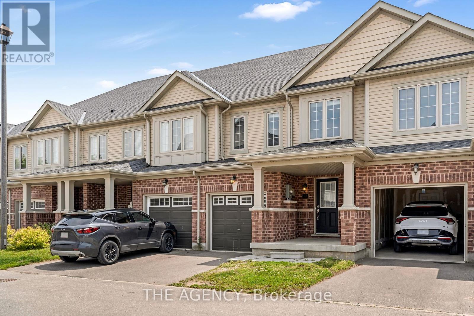 Photo 3 of 42 570 Linden Drive, Cambridge ON