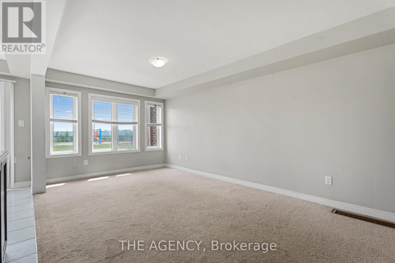 Photo 9 of 42 570 Linden Drive, Cambridge ON