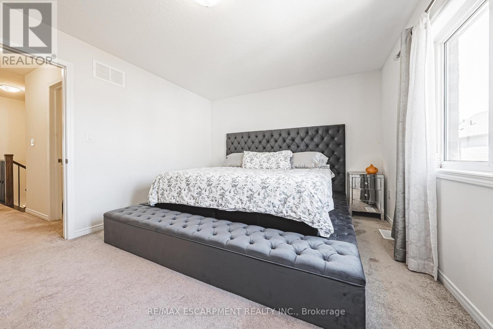 Photo 15 of 11 Mcwatters Street, Hamilton ON